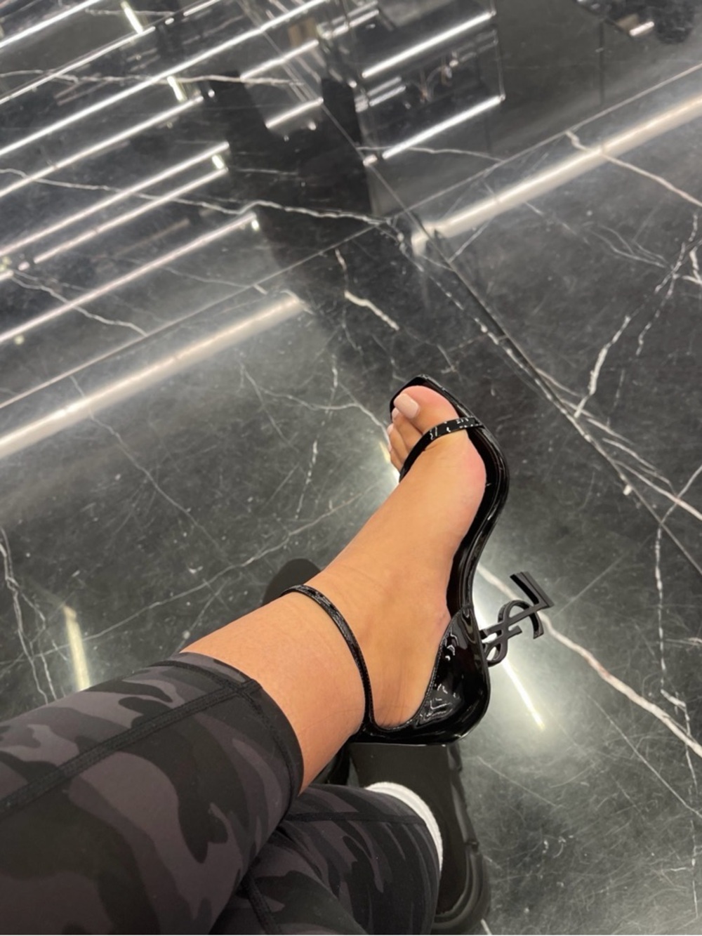 Saint Laurent Opyum YSL Heel Sandals Black Patent – Worn Once - Picture 5 of 6
